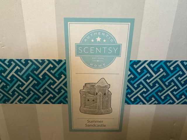 Scentsy Warmer Summer Sandcastle  in Home Décor & Accents in Windsor Region