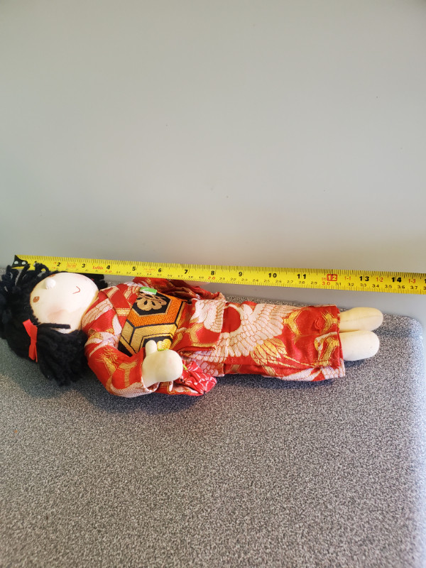JAPANESE GEISHA GIRL FABRIC SOFT DOLL WITH SILK KIMONO in Arts & Collectibles in City of Toronto - Image 2