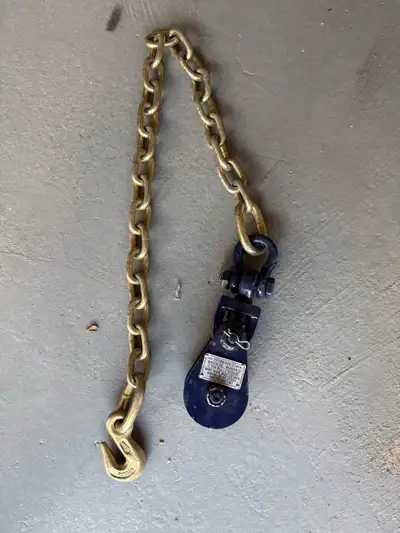 H419BB 2 Ton Snatch Block with Chain and Hook, View more