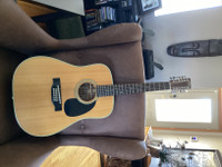 Beautiful Fender 12 string acoustic guitar. Excellent condition