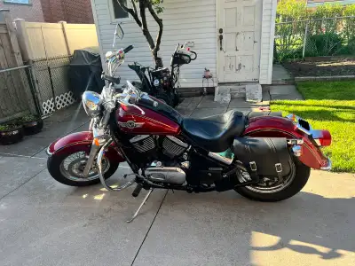 If the ad is up the bike is available. I will not respond to messages asking if this is available. 2...
