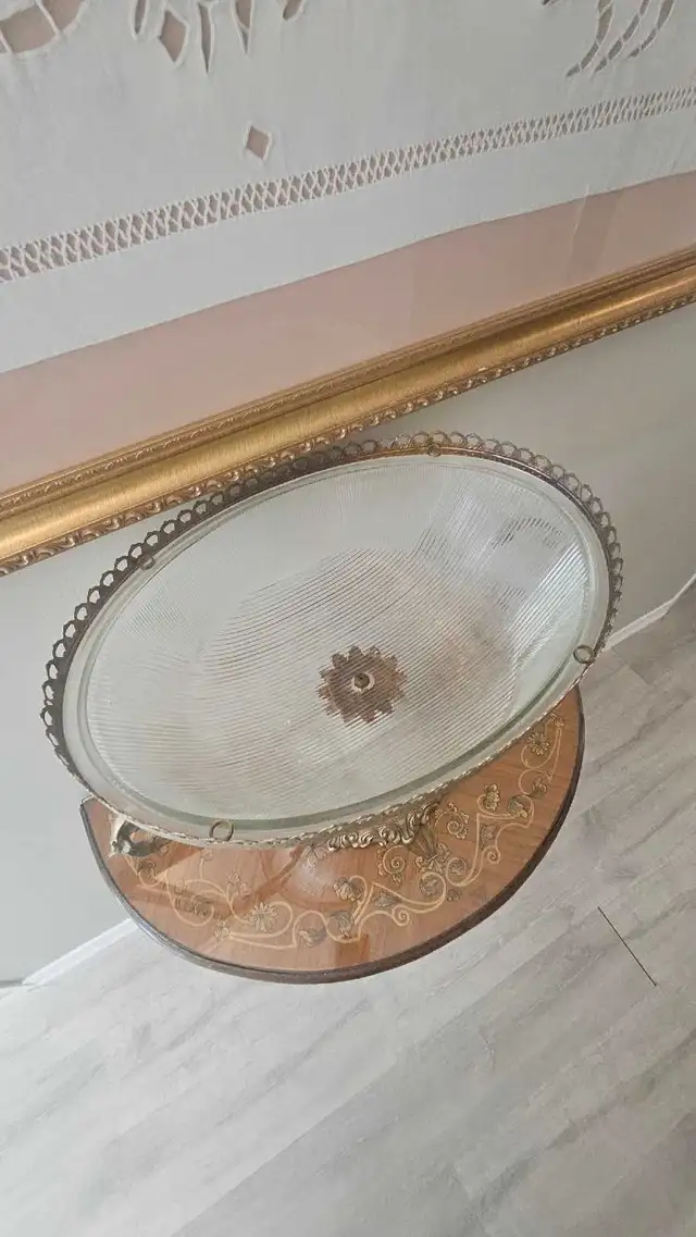 Antique Style Centerpiece Bowl in Arts & Collectibles in Markham / York Region - Image 6