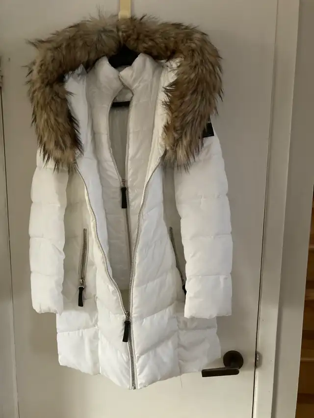 Manteau hiver/ Winter coat in Women's - Tops & Outerwear in Laval / North Shore - Image 2