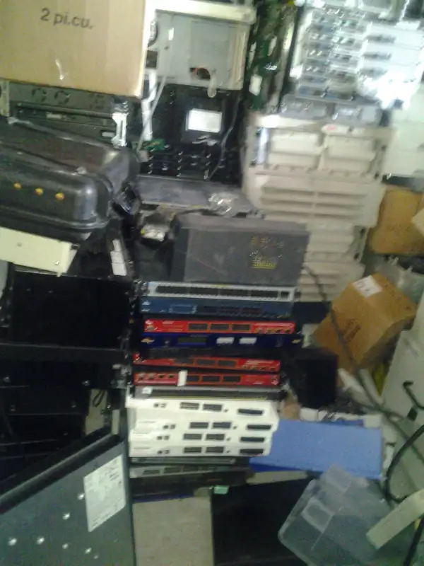 mac keyboard $20 mouse $5 900+pc MAC laptops CISCO printers PROJ in Other in City of Montréal - Image 10