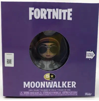Fortnite 5 Star Moonwalker with Slurp Juice & Pickaxe Vinyl Figure Fortnite 5 Star Moonwalker with S...