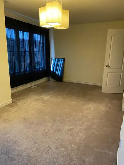 Rooms for Rent in Townhouse – Available September 1, 2025 (Females Only) ✨ Location: Chinguacousy &...