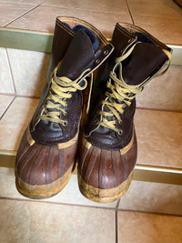 Footwear. Men's Winter work Boots Size 10 with Heavy Felt Liners