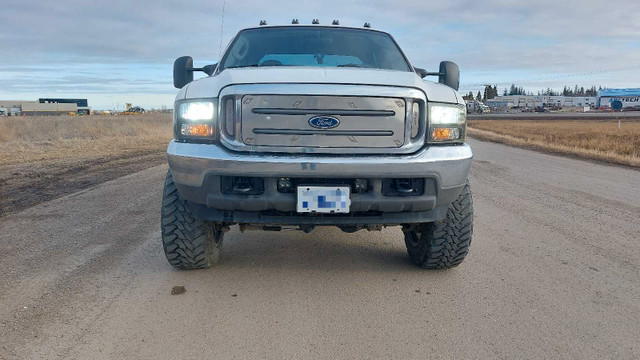 04 Ford F350, 6.0l, Lariat,  Low kms! in Cars & Trucks in Fort St. John - Image 3