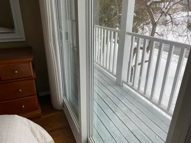 NEAR ALGONQUIN COLLEGE: Large, bright room in a quiet home in Room Rentals & Roommates in Ottawa - Image 4