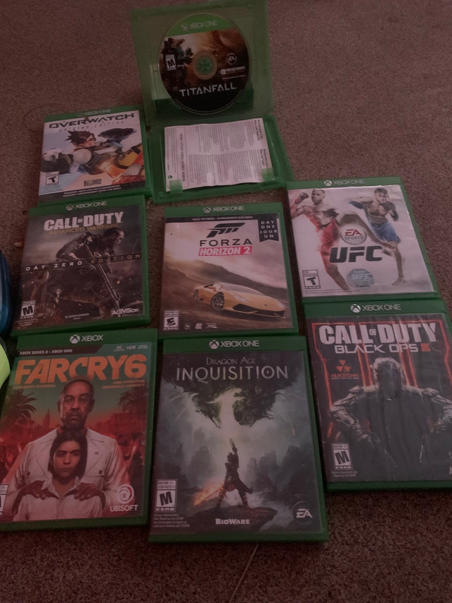 Xbox One Lot in XBOX One in Belleville - Image 2