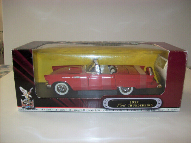 1957 Ford Thunderbird in Arts & Collectibles in Kingston - Image 4