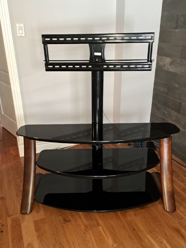 TV Stand - $50.00 in TV Tables & Entertainment Units in Oshawa / Durham Region - Image 3