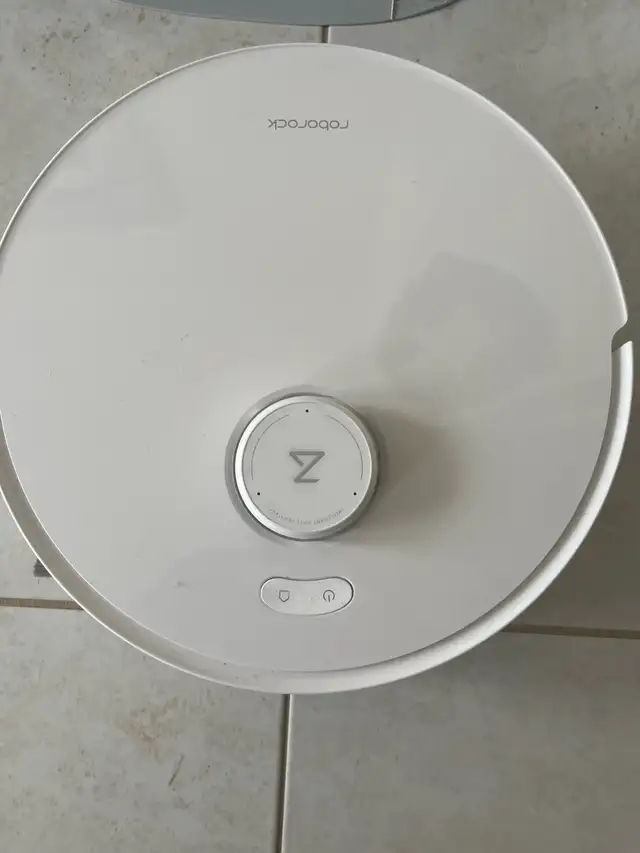 roborock Robot Vacuum with Mop in Vacuums in Markham / York Region - Image 5