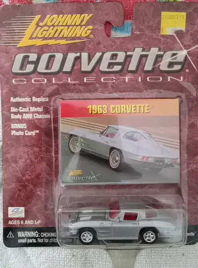 I'm selling a Mint in Pack 1999 Jonny Lightning Corvette Collection Silver 1863 Corvette. I'm asking...