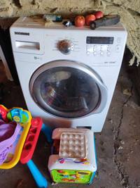 Washer and dryer Combo