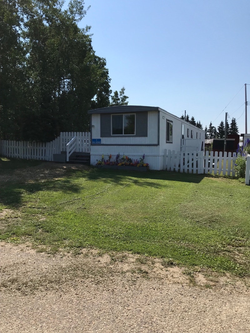 FOR SALE MOBILE HOME 1 & LOT Houses for Sale Edmonton Kijiji