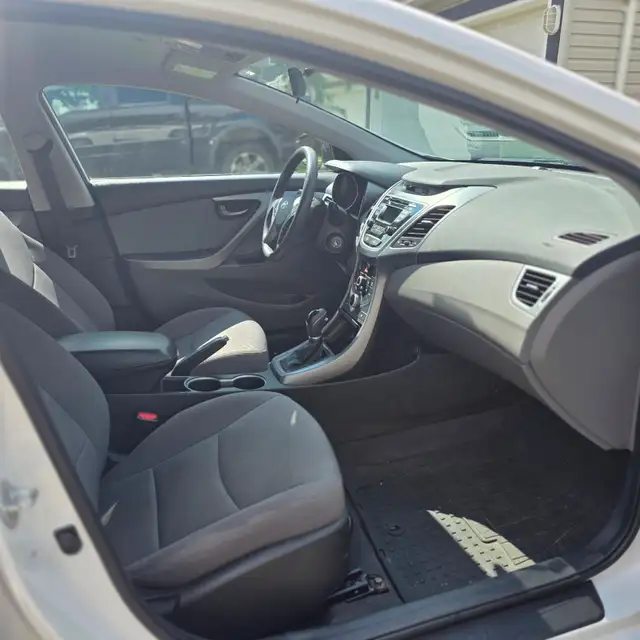 2014 Hyundai Elantra GL581029184007710728