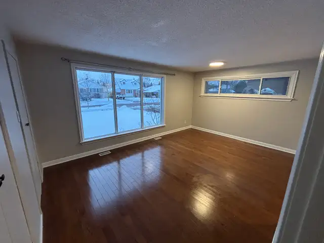 Beautiful 3/4-Bedroom Home for Rent - Quiet Neighbourhood