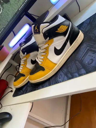 Jordan 1, View more