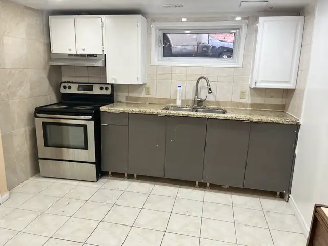 Two Bedroom Basement Apartment  in Long Term Rentals in Oshawa / Durham Region - Image 8