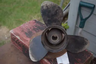 Old Mercury Prop $55.00 blade width 10 inches shaft 1 inch 48-37900-15 spline