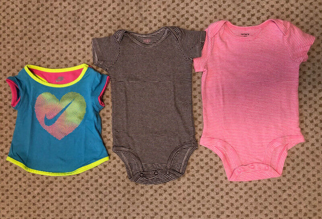 Girls 12 Month Clothing Lot in Clothing - 9-12 Months in Saskatoon - Image 4
