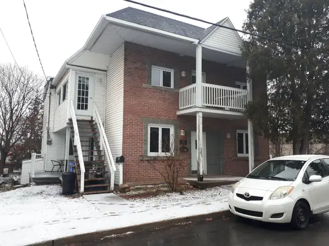 Ste Anne de Bellevue 3 1/2