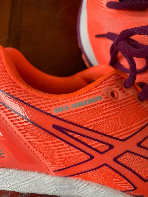 Womens sneakers in Women's - Shoes in Bedford - Image 6