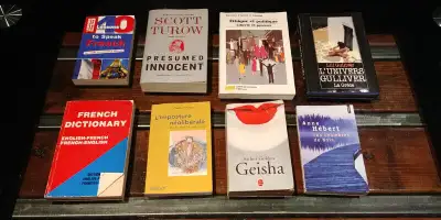 Lot de huit (8) Livres Divers/Mix, View more