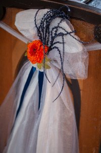Décoration des bancs d’église mariage - 16x Bleu et orange