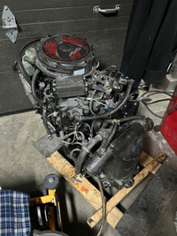 Recherche un block moteur Mercury 2.5 litres Efi See Doo Challen