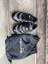 Carbon Cycling Shoes