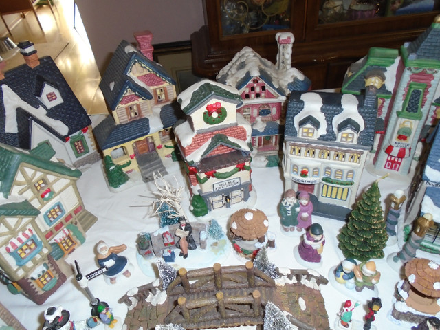 Christmas Village $290. – church, houses, other pieces for all in Holiday, Event & Seasonal in Thunder Bay - Image 2