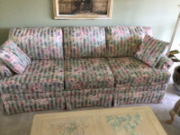 Elegant 82” wide sofa in excellent condition