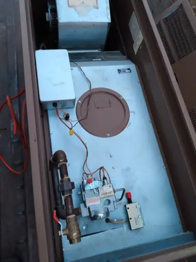 Good working gas furnace new is3500"$ call 2509927568 no emails