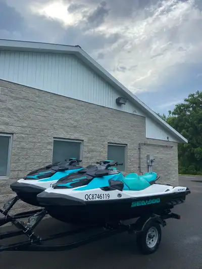 2022 Seadoo GTX 130 pros on like new 2018 double trailer. They come with linQ snap in cooler, covers...