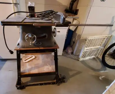 Banc de scie Beaver modèle 3200, View more