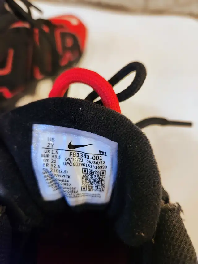 Nike Air More Uptempo – Size 2Y – $30 in Kids & Youth in Kingston - Image 6