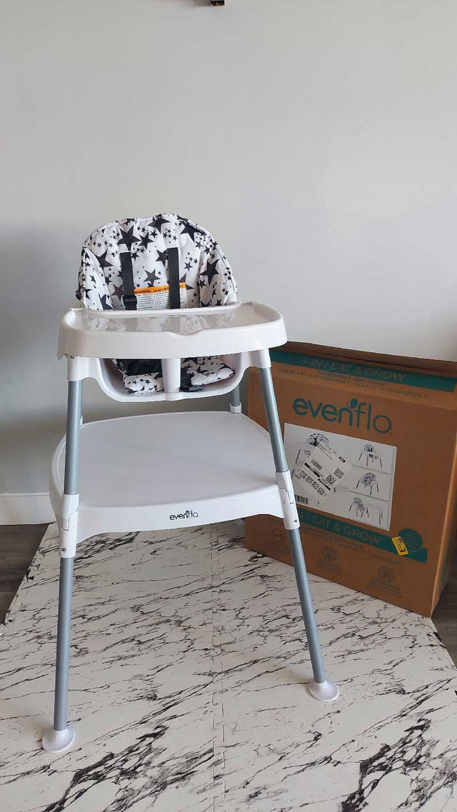 !!GREAT DEAL!!Almost New Evenflo 4-in-1convertible High chair in Feeding & High Chairs in City of Toronto