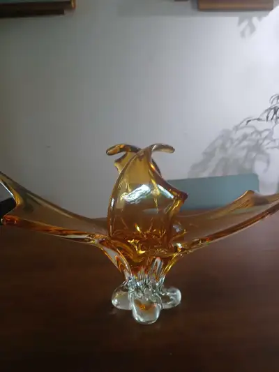 Vintage stretch glass. Could be chalet. Amber and beautiful. Nice piece of art glass.