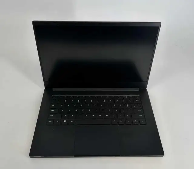 Razer Blade 14 in Laptops in Edmonton - Image 3