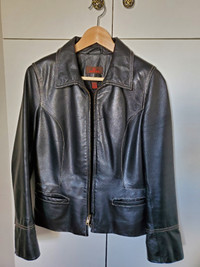 Manteau / Blouson en cuir  noir – Femme - Leather Jacket