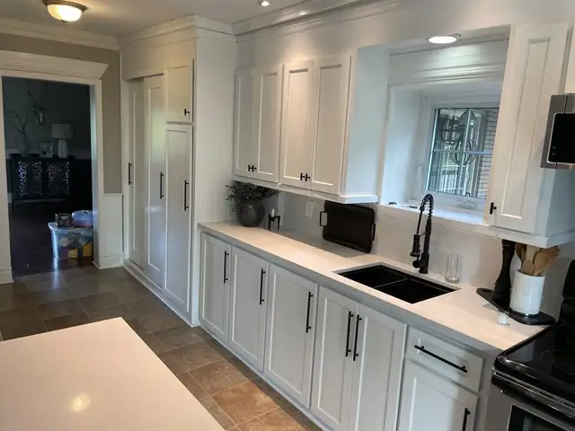 Kitchen Renovations – Cabinets, Countertops & Backsplash in Cabinets & Countertops in Edmonton - Image 11