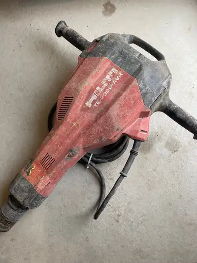 It’s HILTI, one of the most powerful and reliable in construction tools. TE 2000 -AVR Electric jackh...