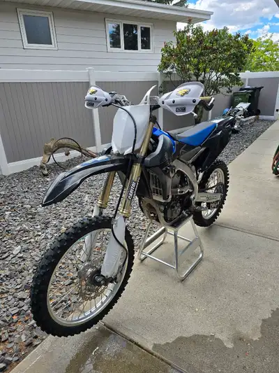 Low hours on fresh top end rebuilt. New HOT cams added for Timber Sled kit. Aftermarket temperature...