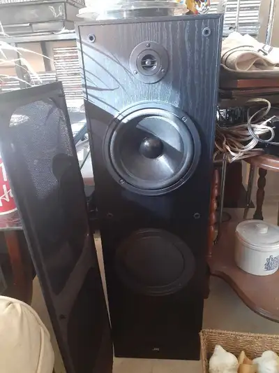 Enhance your audio experience with these JVC speakers, featuring a robust design for clear and power...