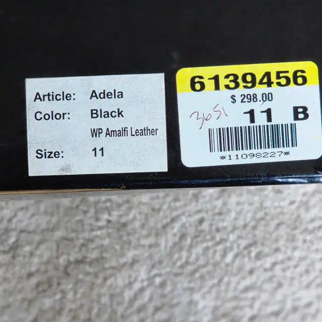Artica waterproof winter boots - Women's size 11 in Women's - Shoes in City of Toronto - Image 6