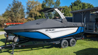Tige ZX1 surf boat
