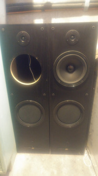 JVC floor standing speakers