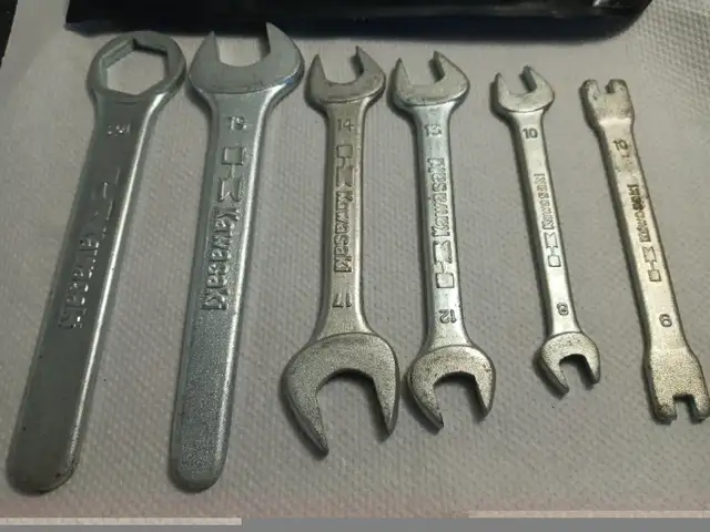 Vintage kawasaki bike tool kit in Hand Tools in Windsor Region - Image 10